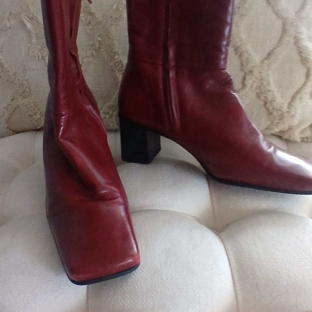 Etienne Aigner Leather Ankle Boots Side Zip Burgundy Sz 7M